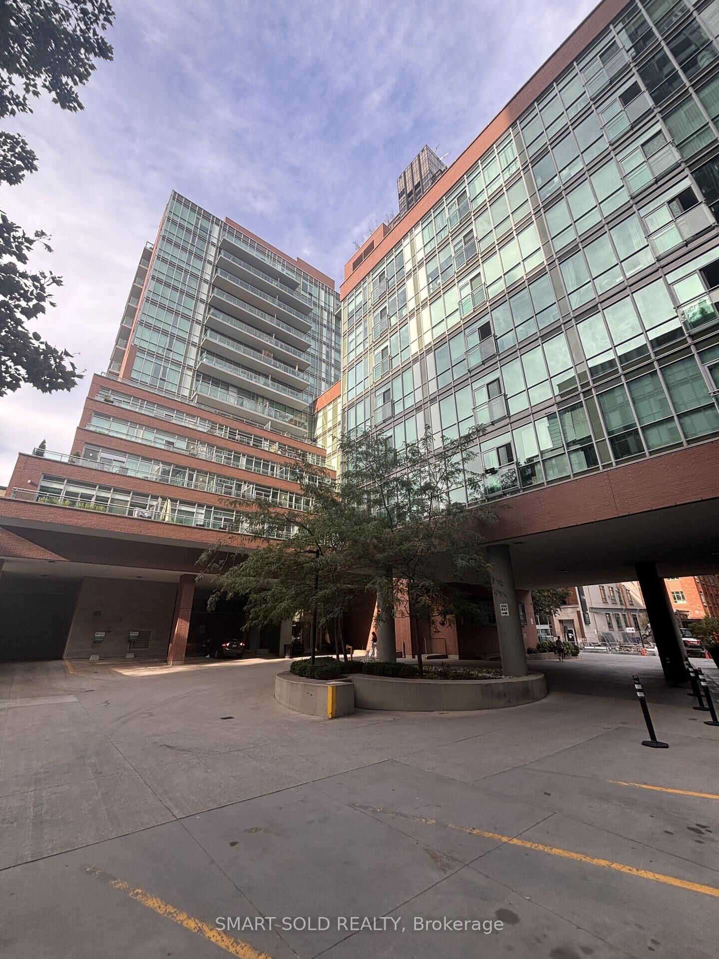 Property Photo:  116 George Street N510  ON M5A 3S2 