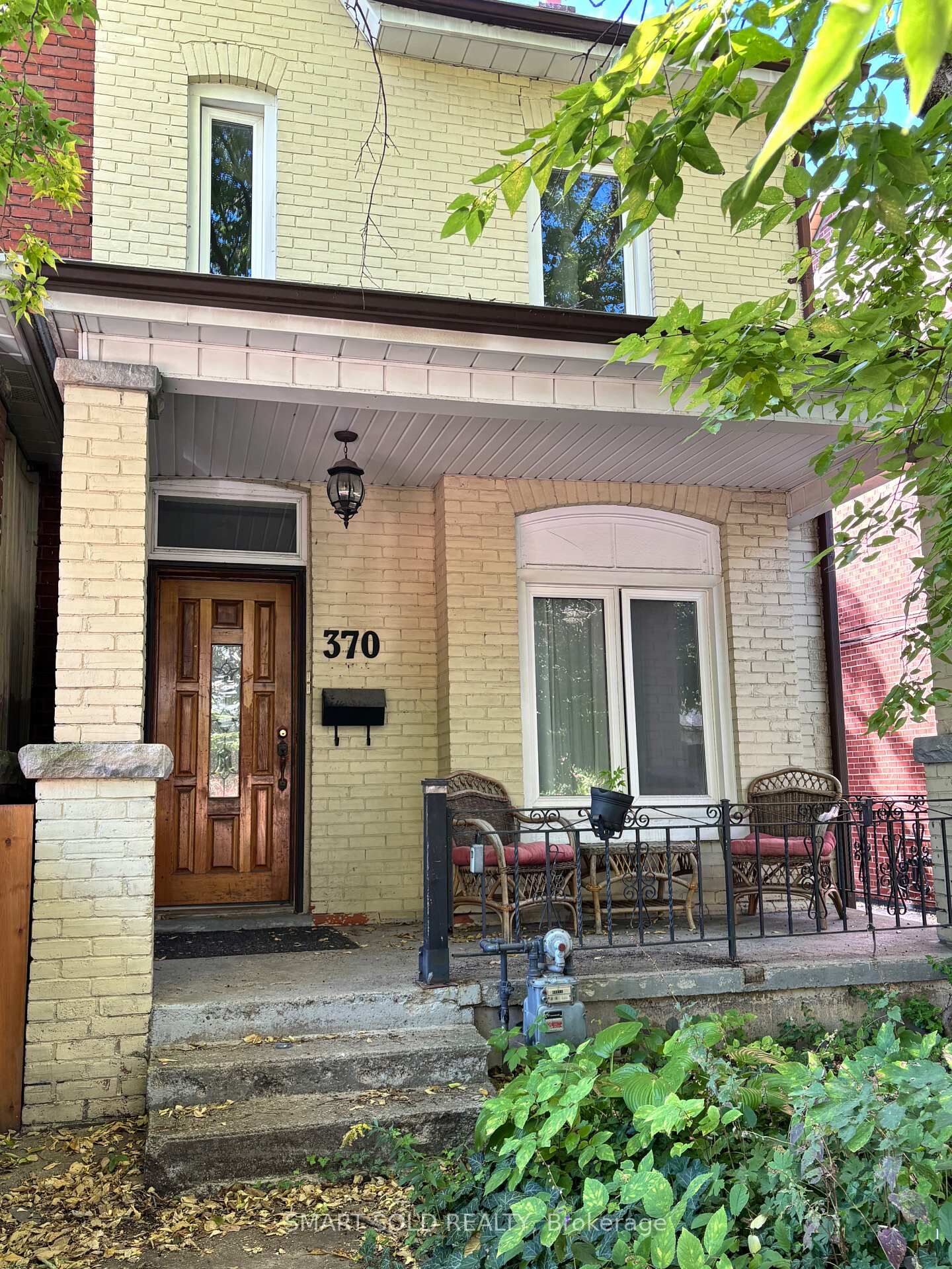 Property Photo:  370 Delaware Avenue Lower  ON M6H 2T8 
