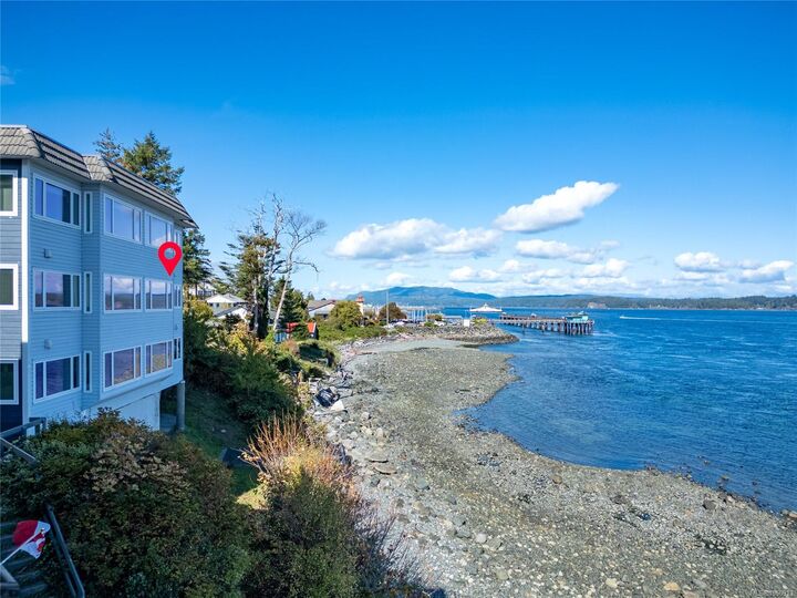 Property Photo:  553 Island Hwy N #3  BC V9W 2B9 
