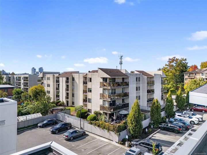 Property Photo:  2757 Quadra St #105  BC V8T 4E5 