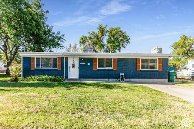 Property Photo:  1619 N Davis W  UT 84041 