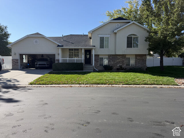 Property Photo: 29 E Redwing Ct N UT 84045