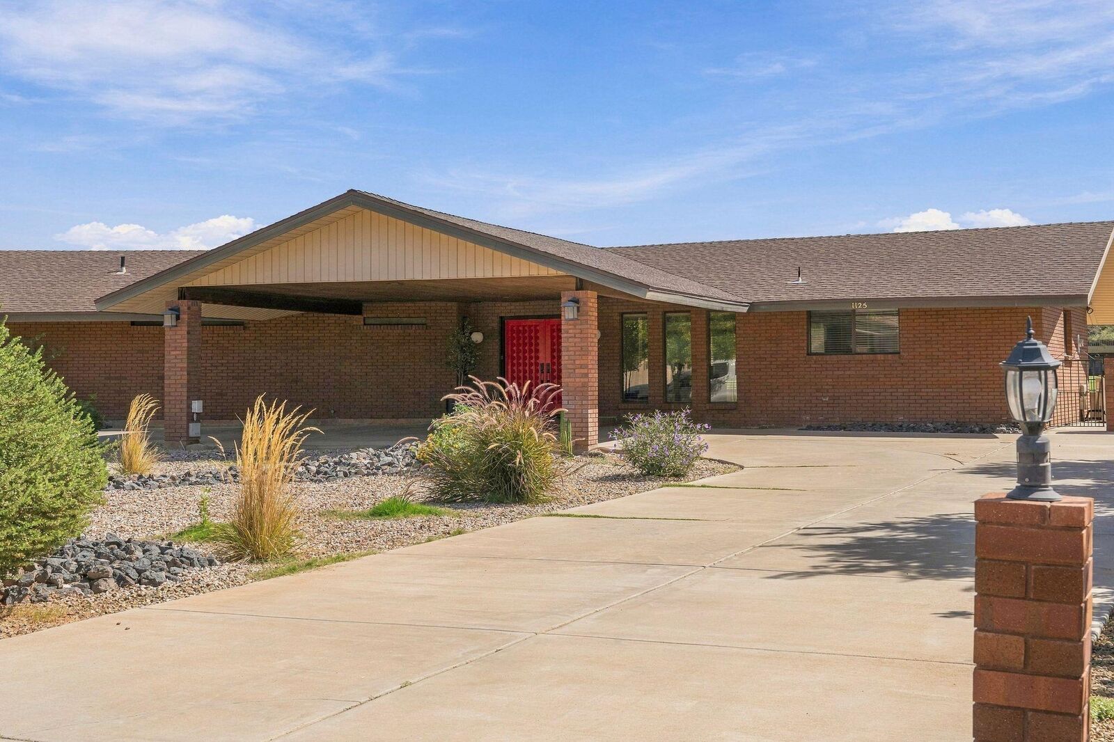 Property Photo:  1125 W Goldenrod Cir  UT 84790 