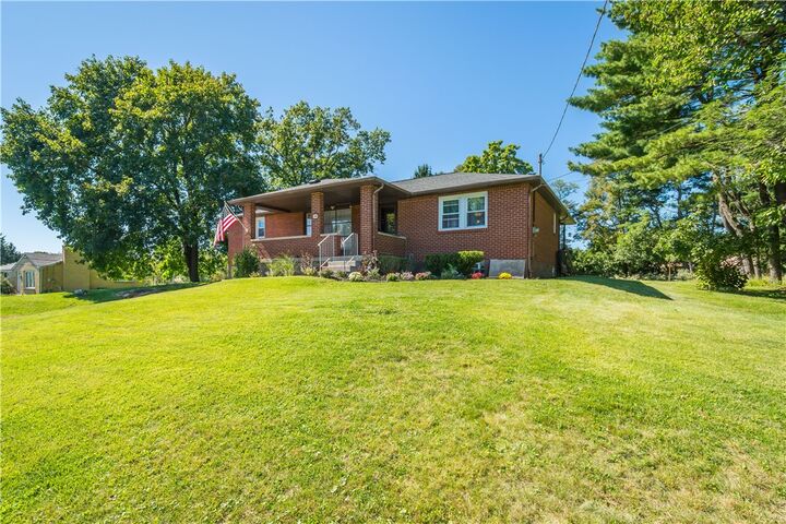Property Photo: 109 Valleyview Drive PA 15215