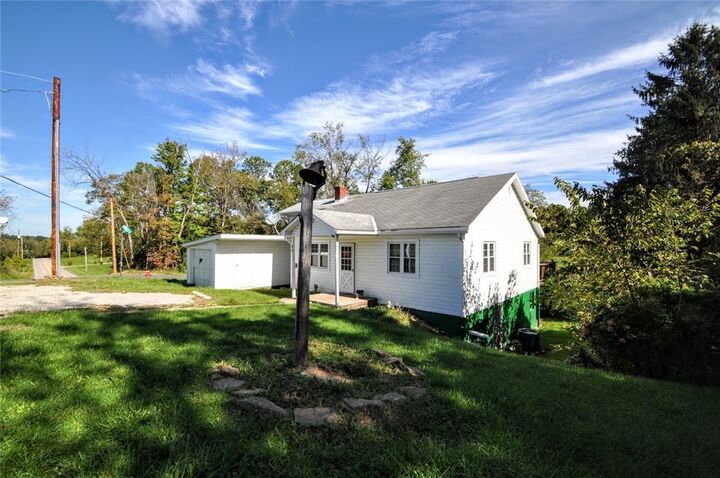 Property Photo:  46 Crawford Rd  PA 15333 
