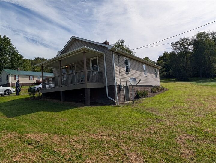 Property Photo: 345 Thornton Rd PA 15417