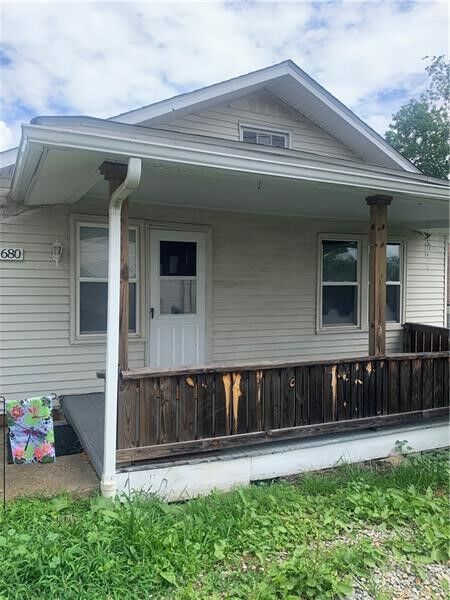 Property Photo: 680 Hamilton St PA 15146