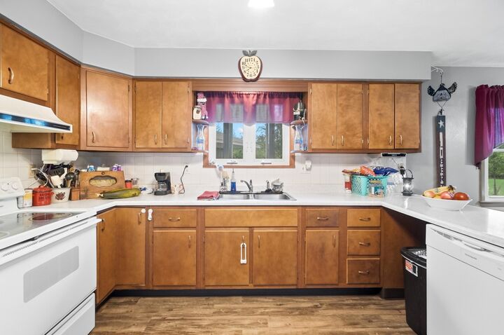 Property Photo: 12442 Brookville Pyrmont Road OH 45309