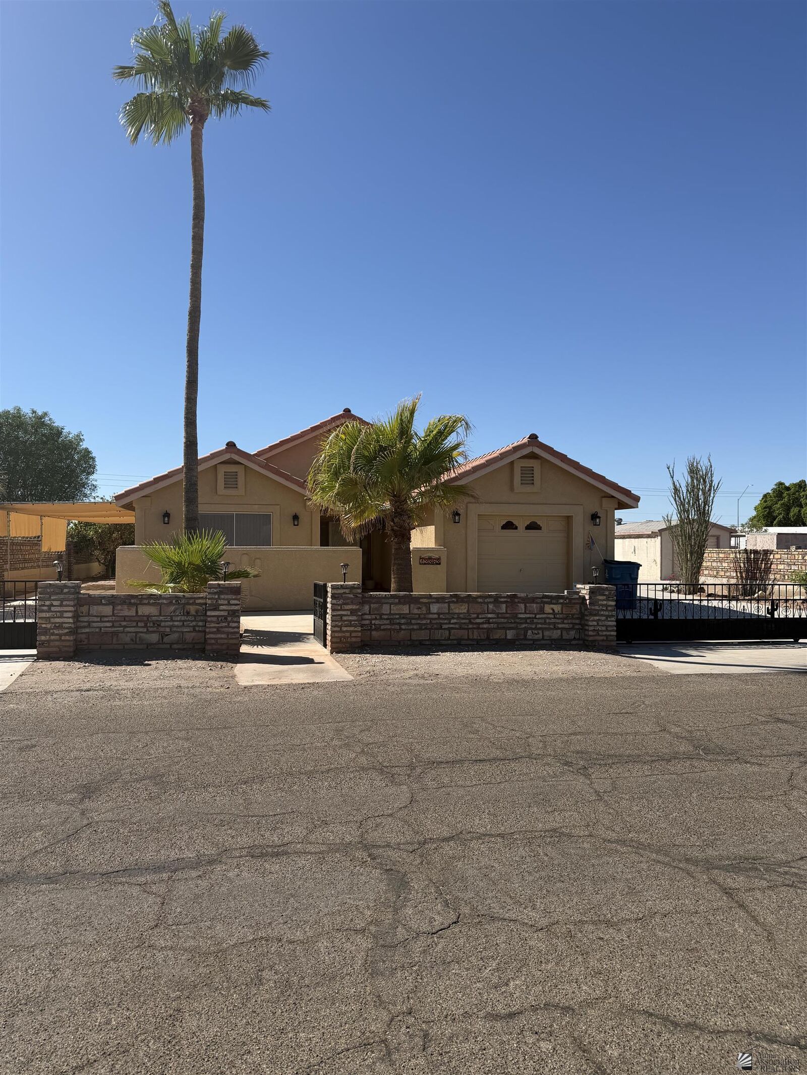 Property Photo:  12363 E 39 Way  AZ 85367-5992 