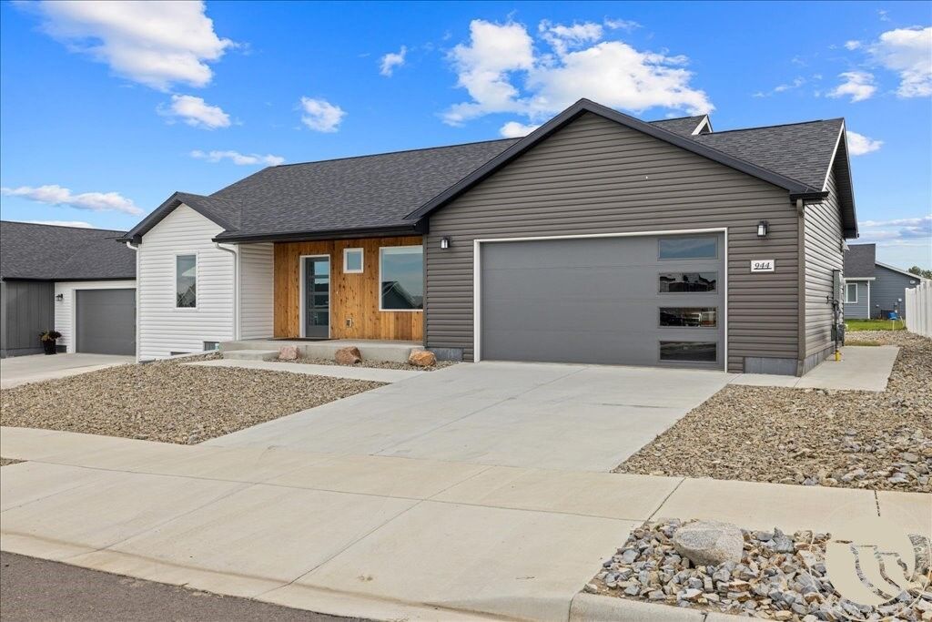 Property Photo:  944 Anacapa Lane  MT 59105 