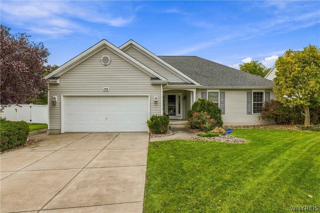 Property Photo: 175 Pin Oak Circle NY 14072