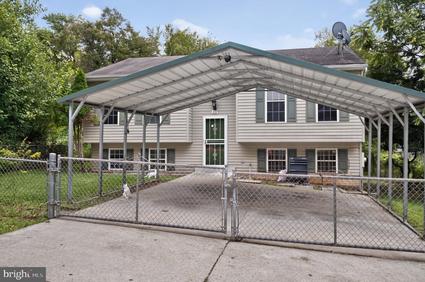 Property Photo:  713 60th Avenue  MD 20743 
