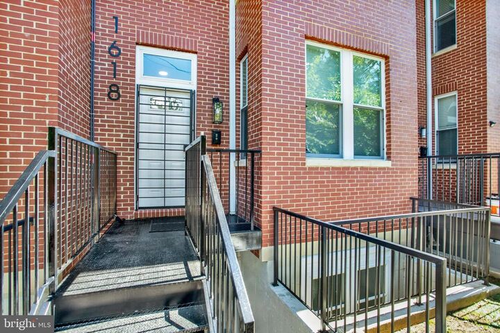 Property Photo:  1618 26th Place SE 2  DC 20020 