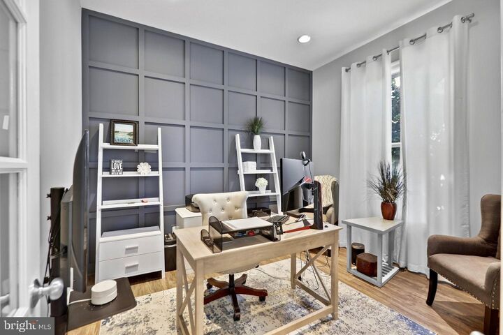 Property Photo:  44642 Petersham Drive  VA 20147 