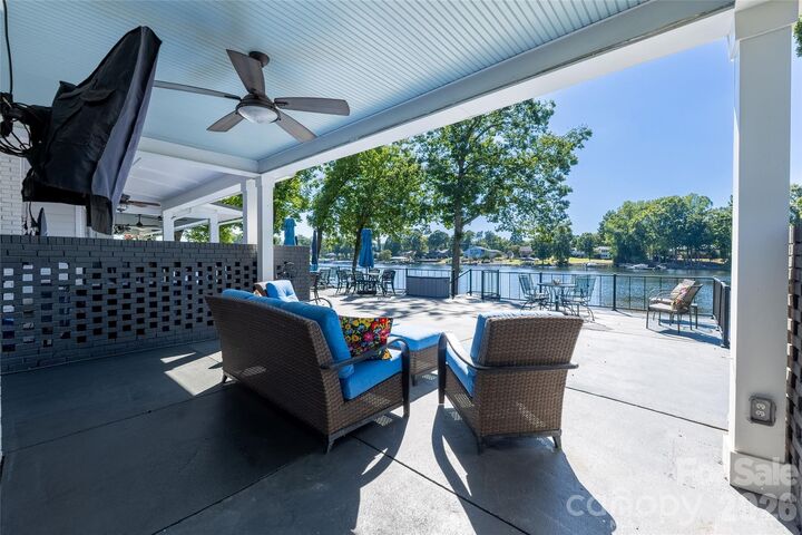Property Photo:  8056 Westcape Drive  NC 28037 