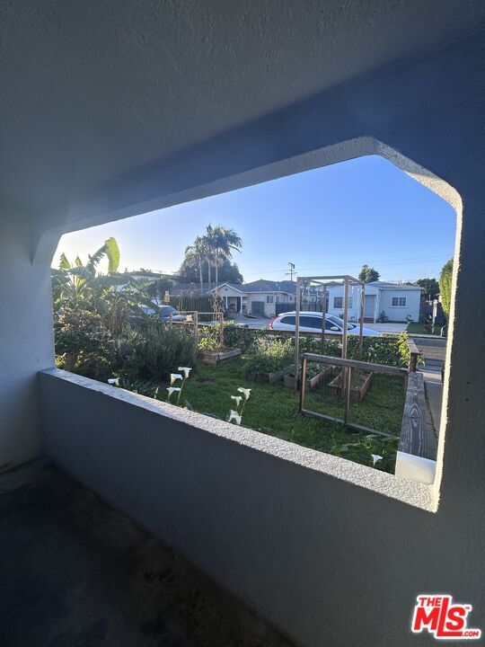 Property Photo:  12444 Greene Ave  CA 90066 