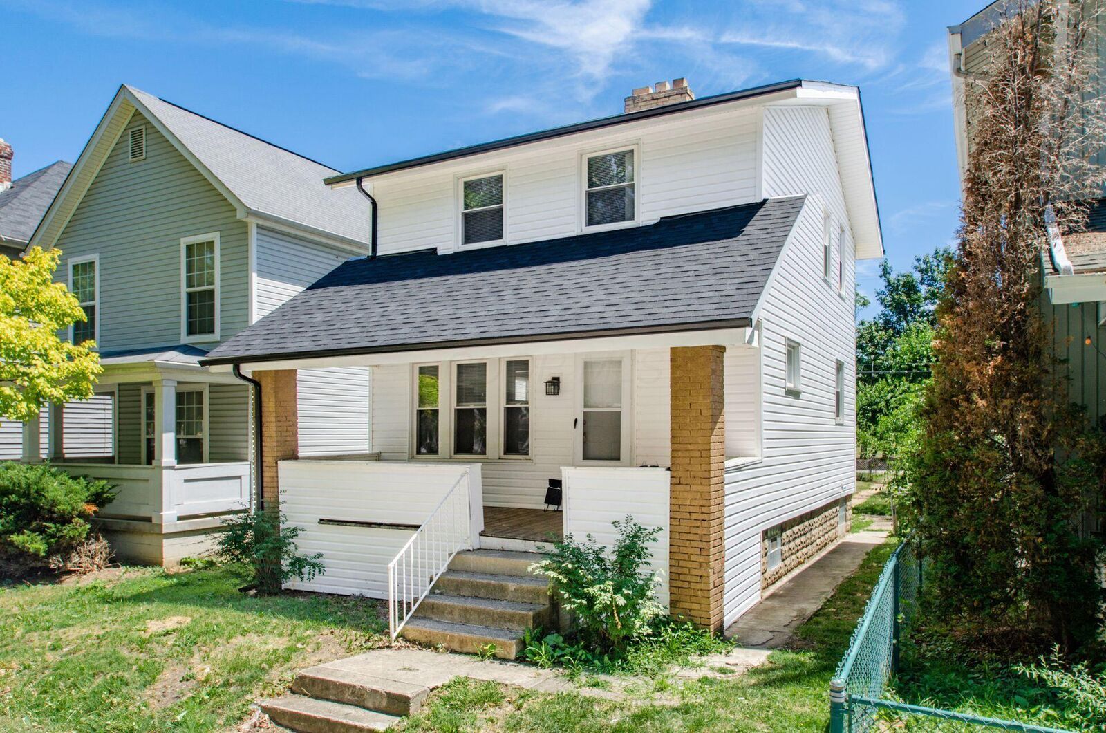 Property Photo: 68 W Park Avenue OH 43222