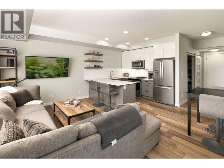 Property Photo:  722 Valley Road 402  BC V1V 0E2 