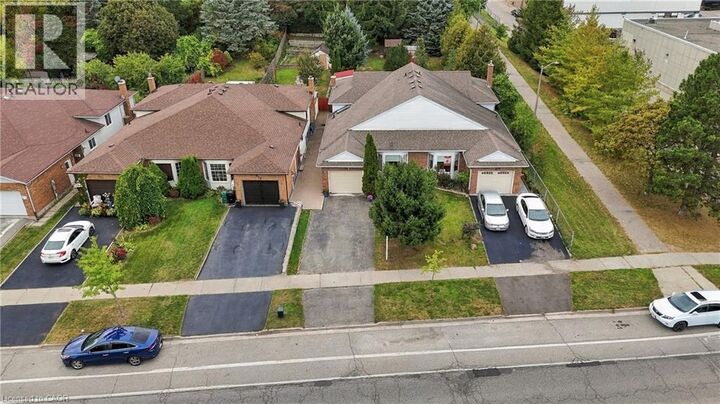 Property Photo: 802 Strasburg Road ON N2E 2Y3