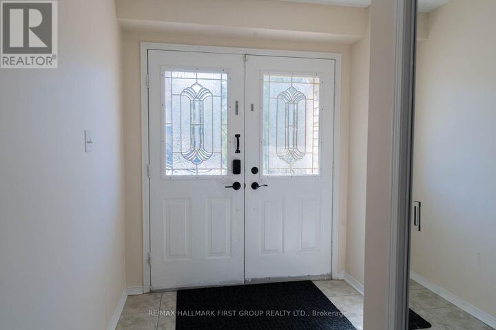 Property Photo:  7686 Black Walnut Trail  ON L5N 8A6 