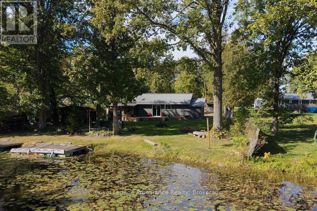 Property Photo:  2117 2nd Line East Line  ON K0L 1L0 
