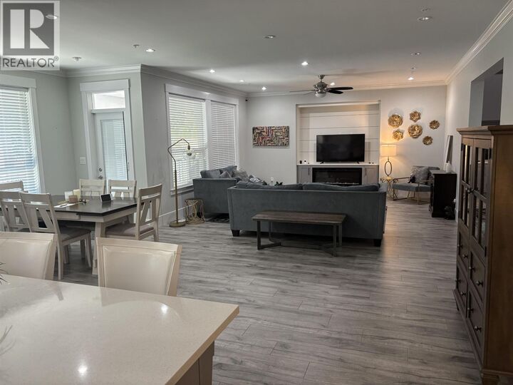 Property Photo:  11353 242A Street  BC V2W 1H5 
