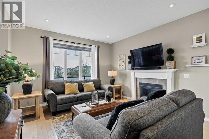 Property Photo:  202 Windridge Road Southwest  AB T4B 3R9 
