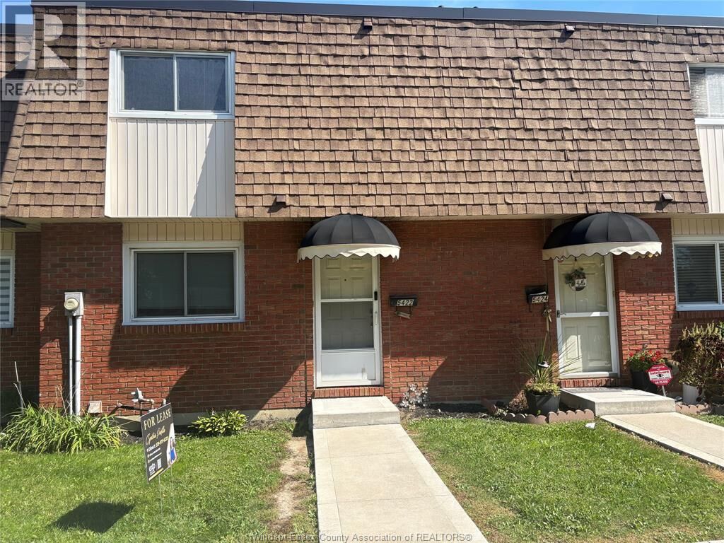 Property Photo:  5422 Lassaline Avenue 25  ON N8T 1A8 