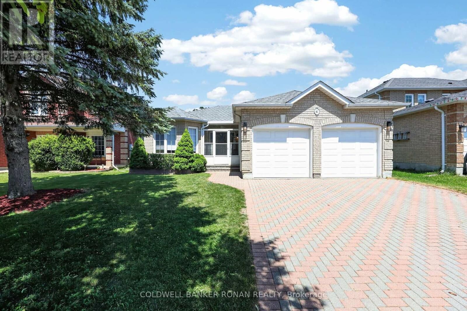 Property Photo: 61 Darling Crescent ON L9R 1P5