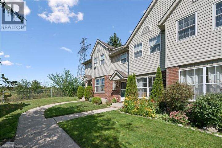 Property Photo:  26 Poplar Drive 39  ON N3C 4A4 