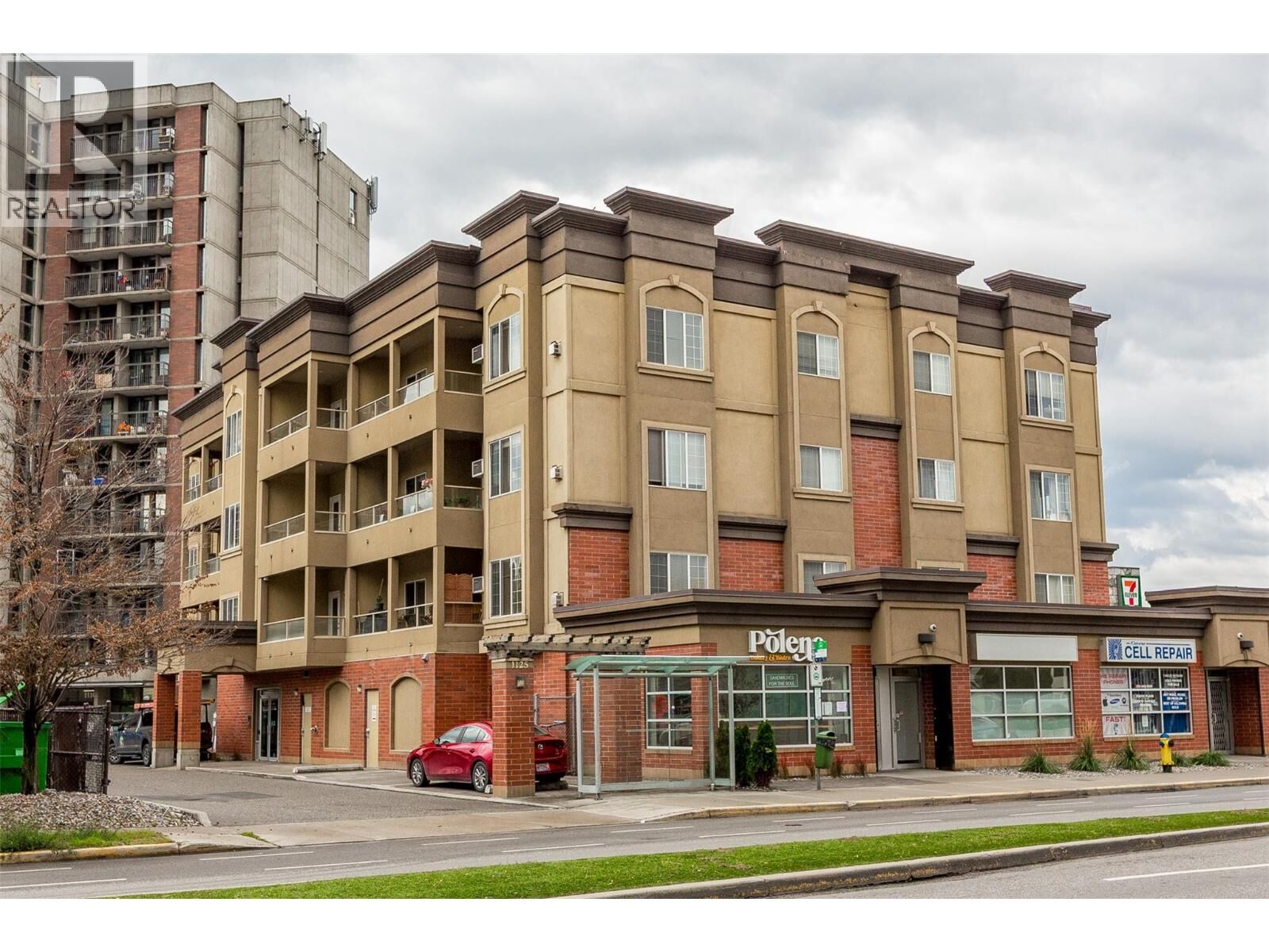 Property Photo: 1125 Bernard Avenue 302 BC V1Y 6R3