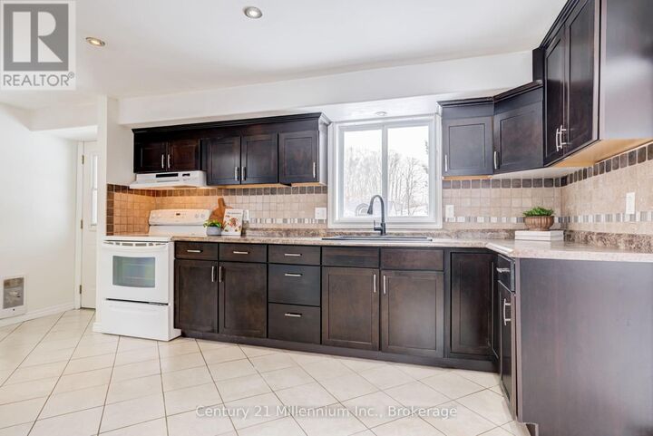 Property Photo:  124 Main Street  ON N0H 1W0 