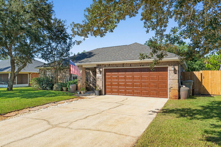 Property Photo:  2073 Bella Breeze Court  FL 32566 