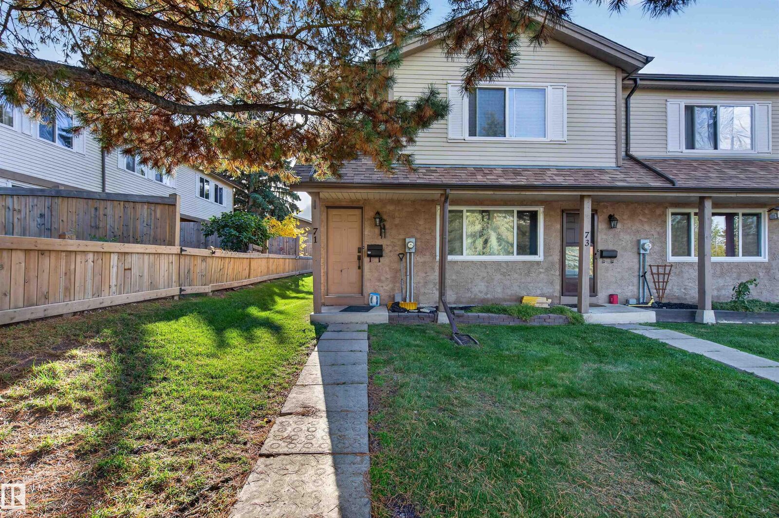 Property Photo:  71 Walden Park  AB T8N 3V6 