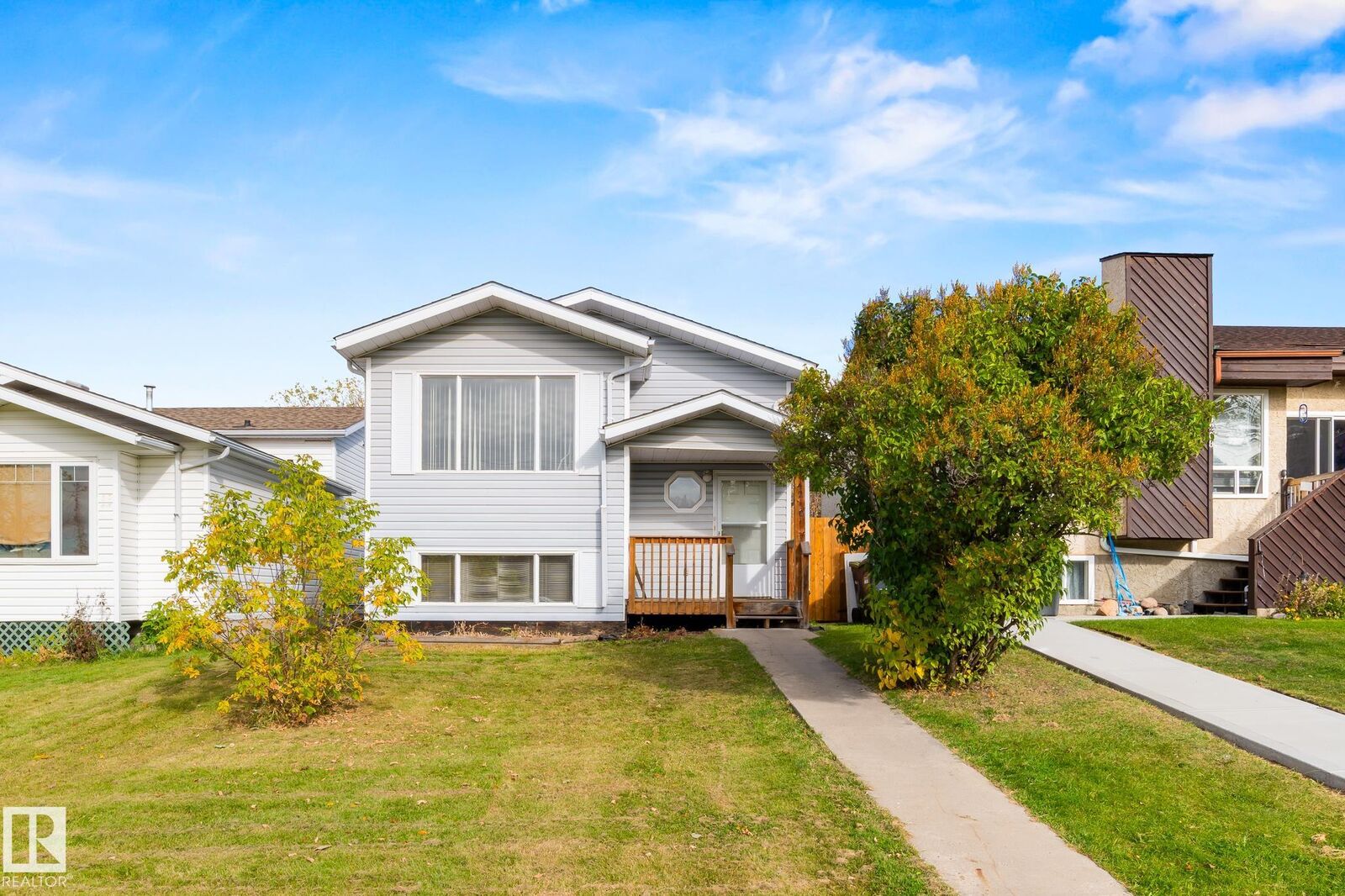Property Photo:  4210 50 Avenue  AB T9M 2B3 