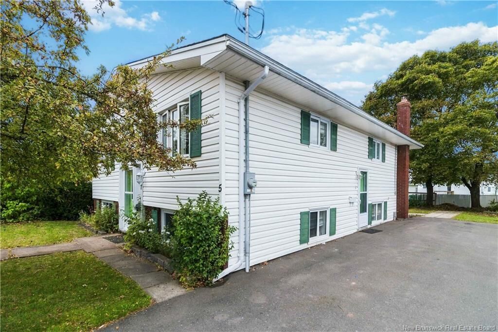 Property Photo:  7 James Street  NB E1C 3Z8 