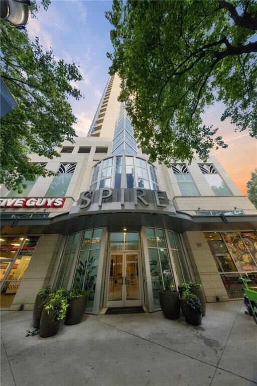 Property Photo:  860 Peachtree Street NE 2101  GA 30308 