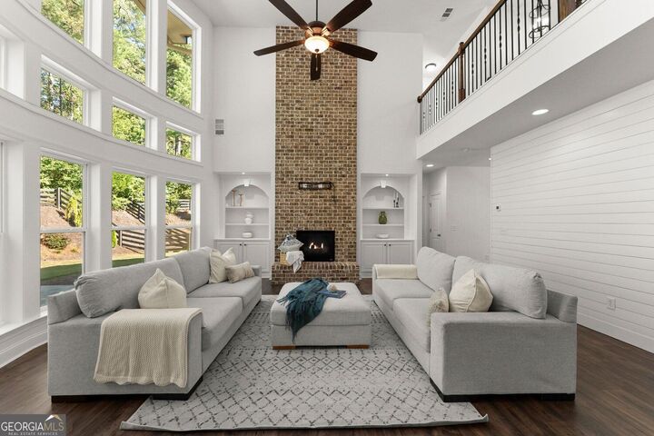 Property Photo: 6660 Canyon Cove GA 30028