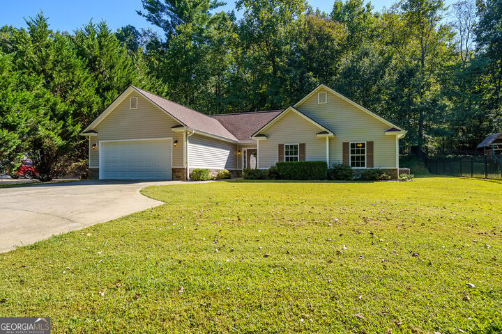 Property Photo:  52 Blakes Lane  GA 30175 