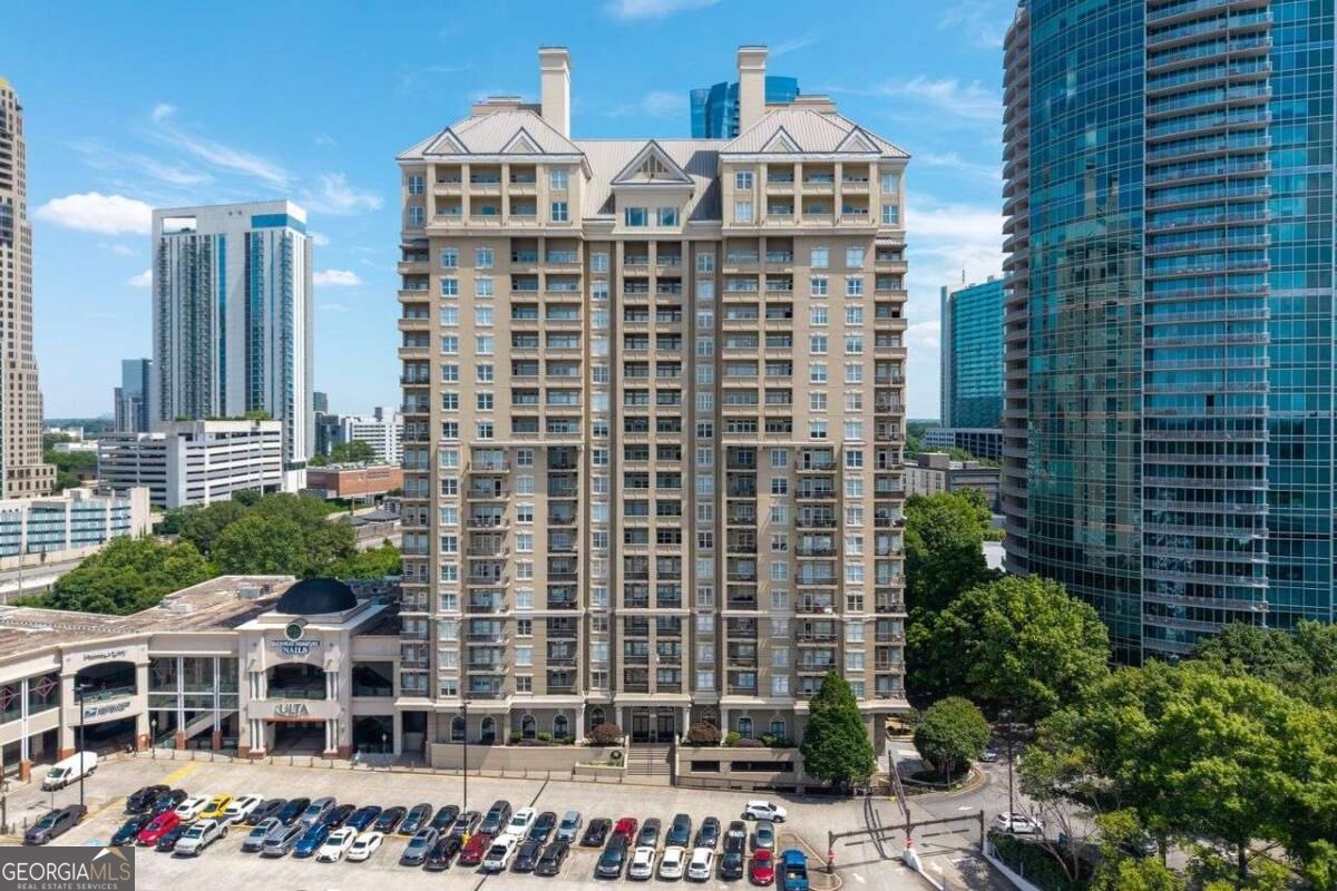 Property Photo: 3334 Peachtree Road NE 103 GA 30326