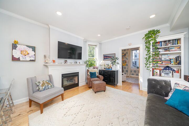 Property Photo:  308 Garden St 1L(3)  NJ 07030 