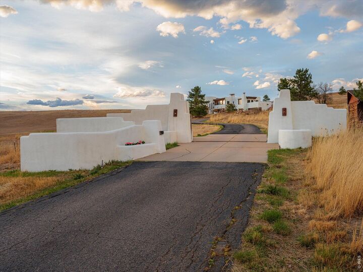 Property Photo: 6877 Marshall Dr CO 80303