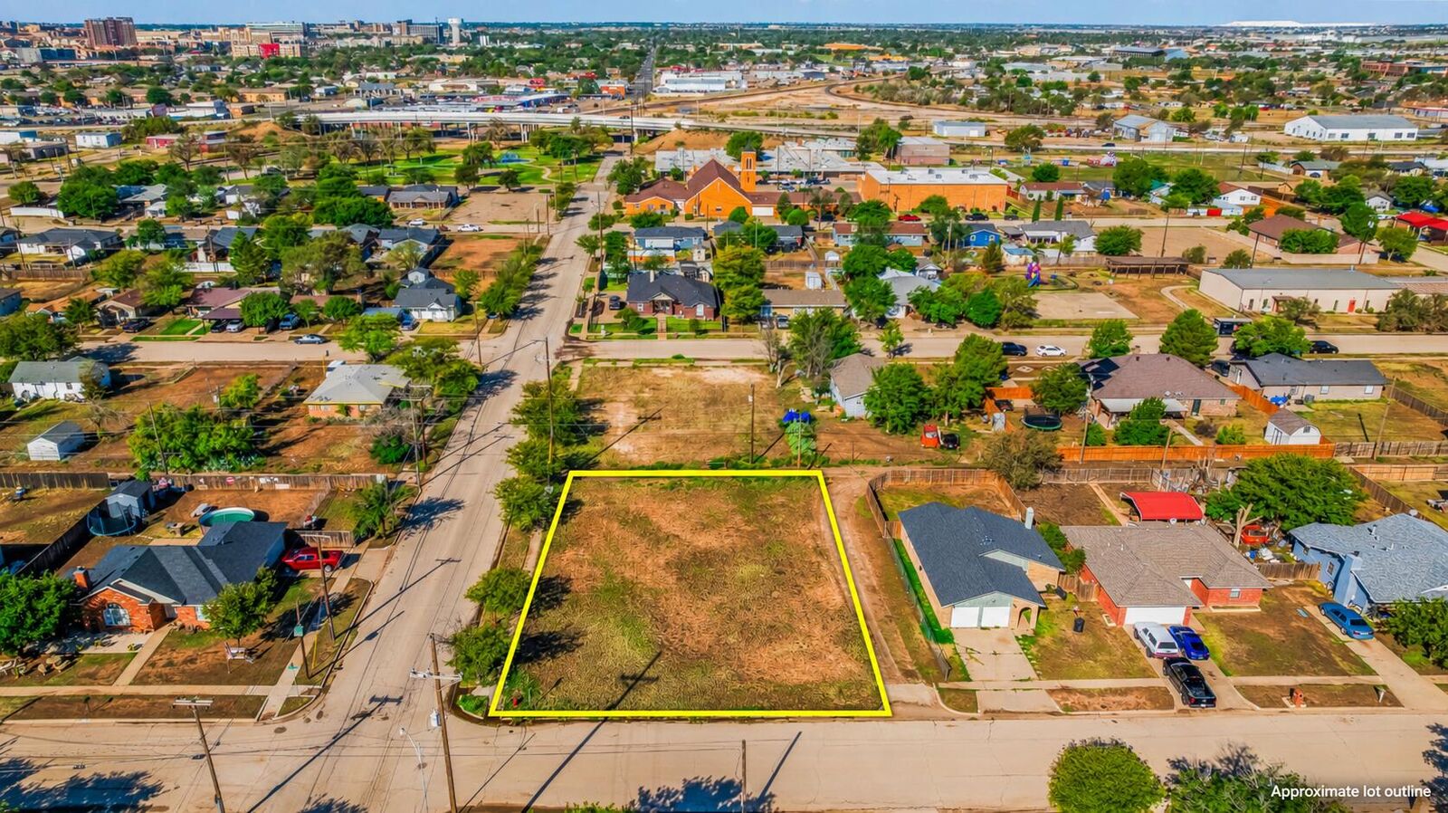Property Photo:  101 N Avenue M  TX 79401 