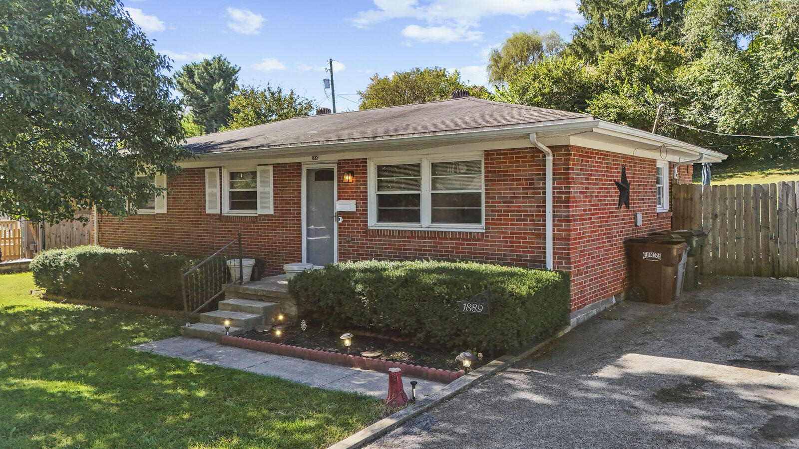 Property Photo:  1889 Rio Vista Drive  KY 40361 