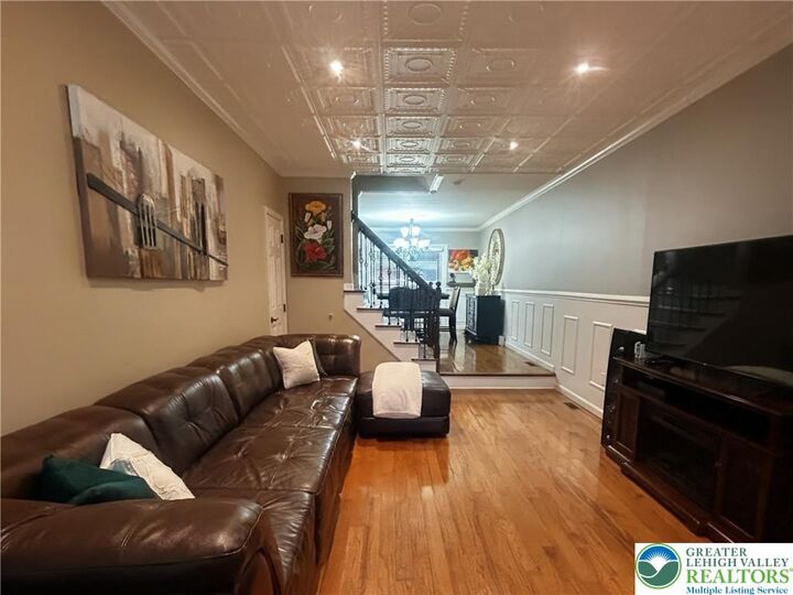 Property Photo: 2324 Covington Avenue PA 18017