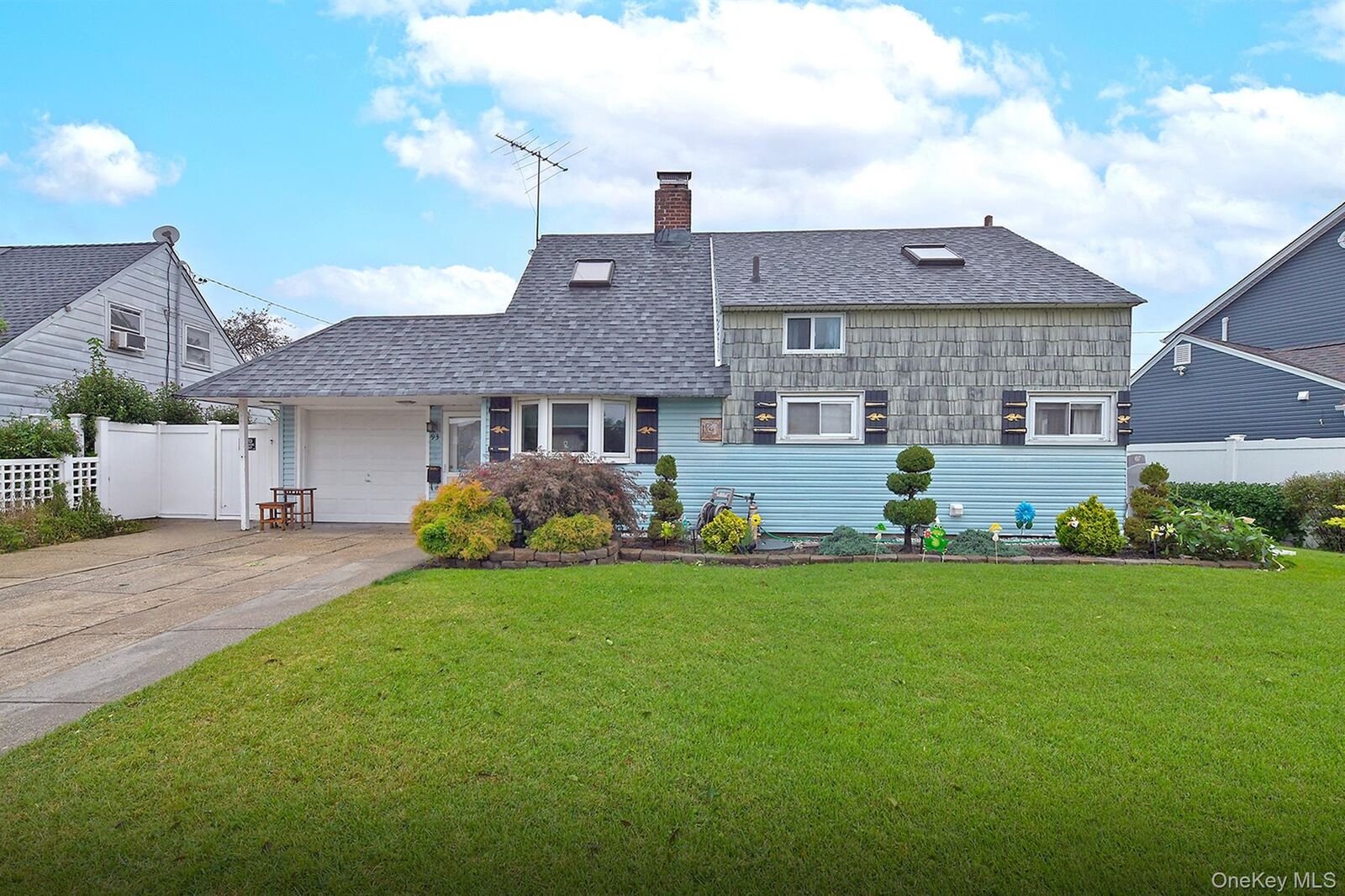 Property Photo: 93 Abbey Lane NY 11756