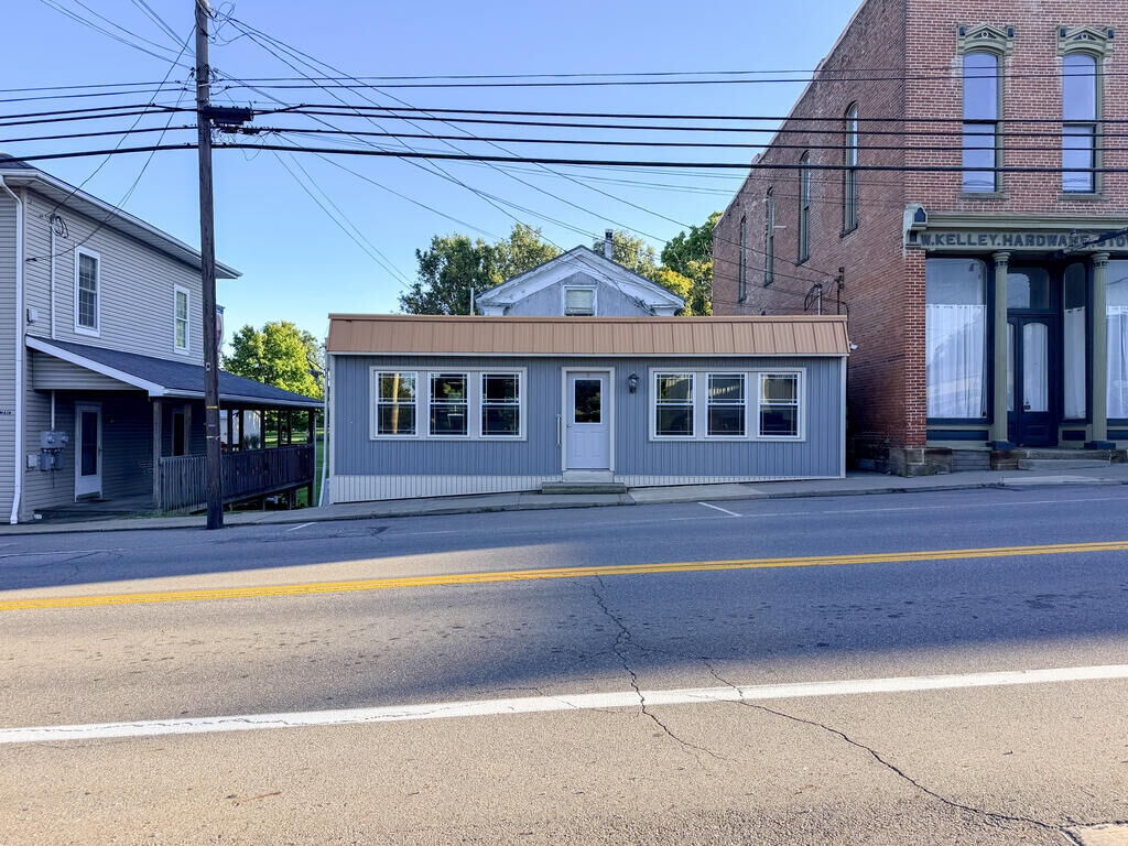 Property Photo:  9 E Main St  OH 44838 