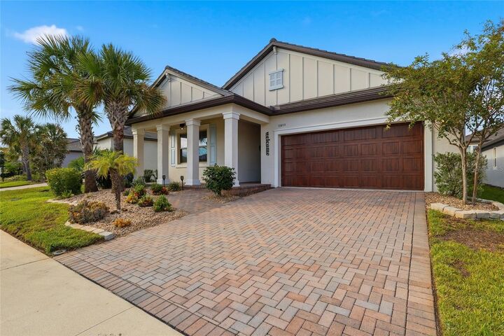 Property Photo:  31493 Cannon Rush Drive  FL 33576 