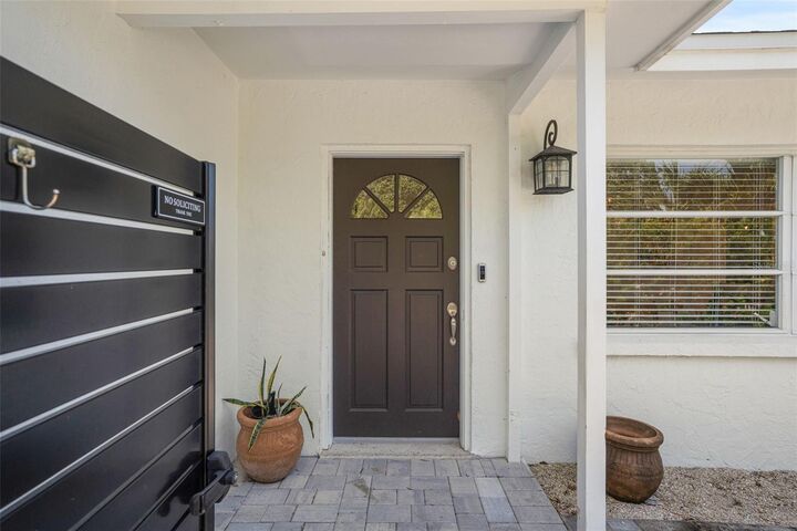 Property Photo:  2482 Wisteria Street  FL 34239 