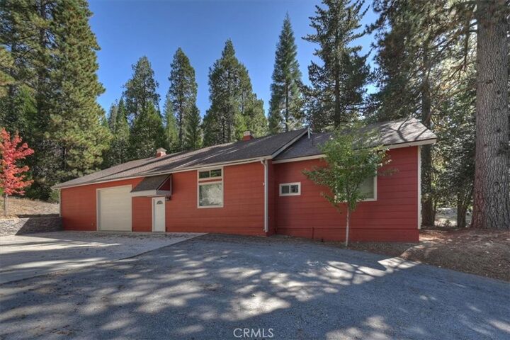 Property Photo: 411 Grass Valley CA 92317